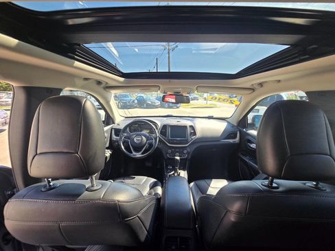 Used 2016 Jeep Cherokee Limited w/ Luxury Group AWD/4WD image 28