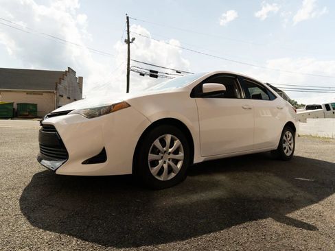 Used 2019 Toyota Corolla LE FWD image 8