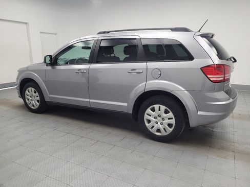 Used 2018 Dodge Journey SE FWD image 3