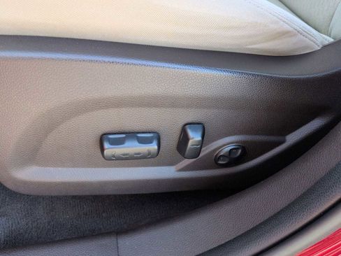 Used 2018 Hyundai Santa Fe Sport w/ 2.4L Value Package 02 image 18