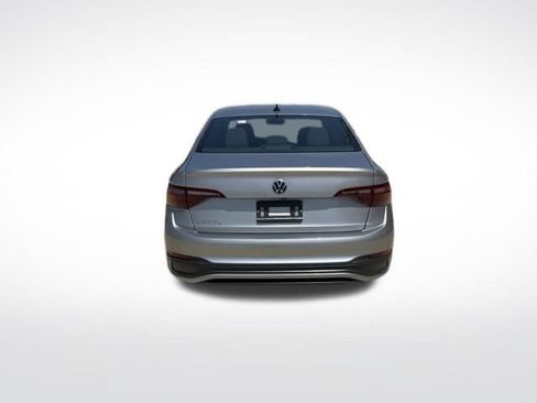 Used 2024 Volkswagen Jetta Sport FWD image 4