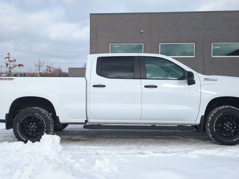 Used 2020 Chevrolet Silverado 1500 Custom Trail Boss image 8