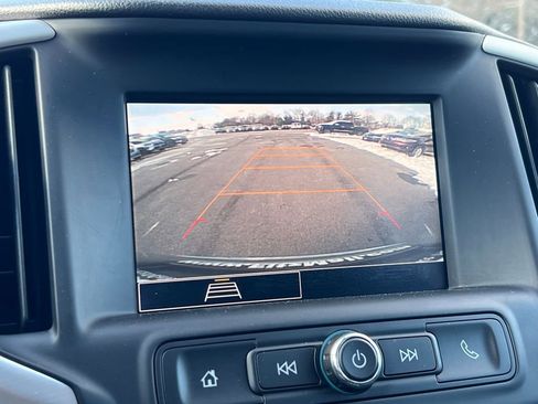 Used 2024 GMC Terrain SLE image 24