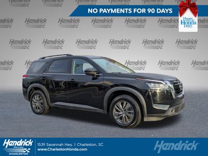 Used 2022 Nissan Pathfinder SV