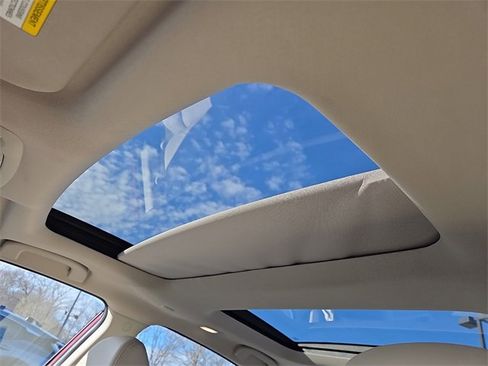 Used 2017 Nissan Maxima 3.5 SL image 14