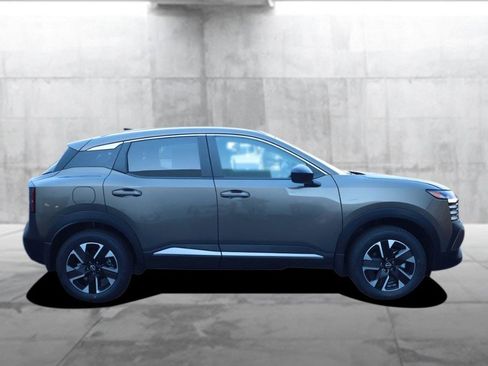 New 2026 Nissan Kicks SV w/ Cold Weather Package image 5