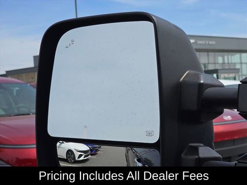 Used 2020 Nissan Titan SV w/ SV Convenience Package AWD/4WD image 18