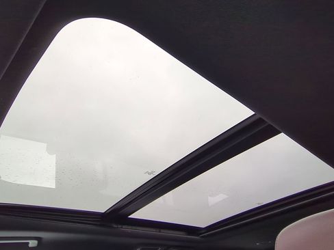 Used 2022 Ford Expedition Max Limited image 19