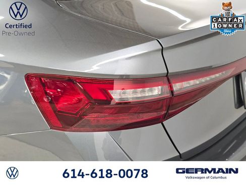 Used 2025 Volkswagen Jetta SE w/ Sunroof Package FWD image 15