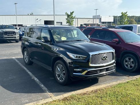Used 2023 INFINITI QX80 Luxe w/ Cargo Package RWD image 2