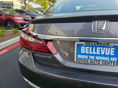 Used 2016 Honda Accord Sport image 16