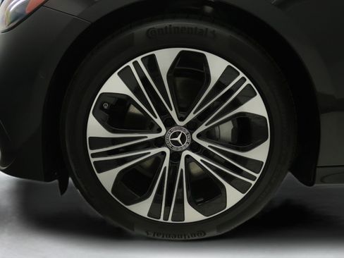 New 2026 Mercedes-Benz E 350 4MATIC Sedan image 11