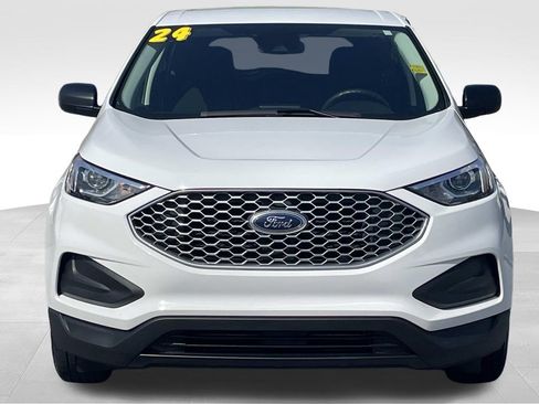 Used 2024 Ford Edge SE w/ Cargo Accessory Package image 9