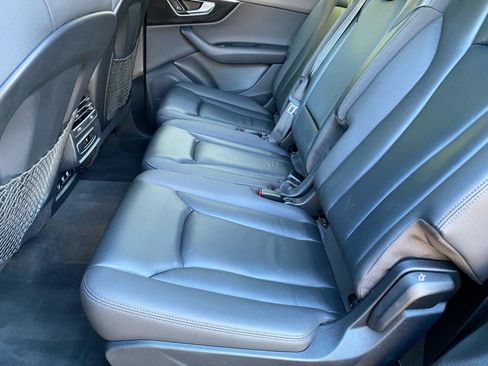 Used 2020 Audi Q7 2.0T Premium Plus AWD/4WD image 35