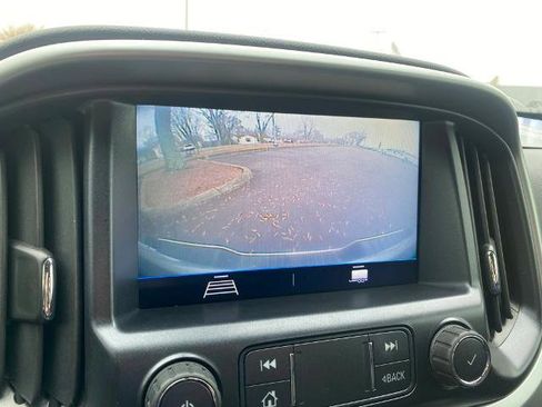 Used 2021 Chevrolet Colorado LT w/ LT Convenience Package image 21