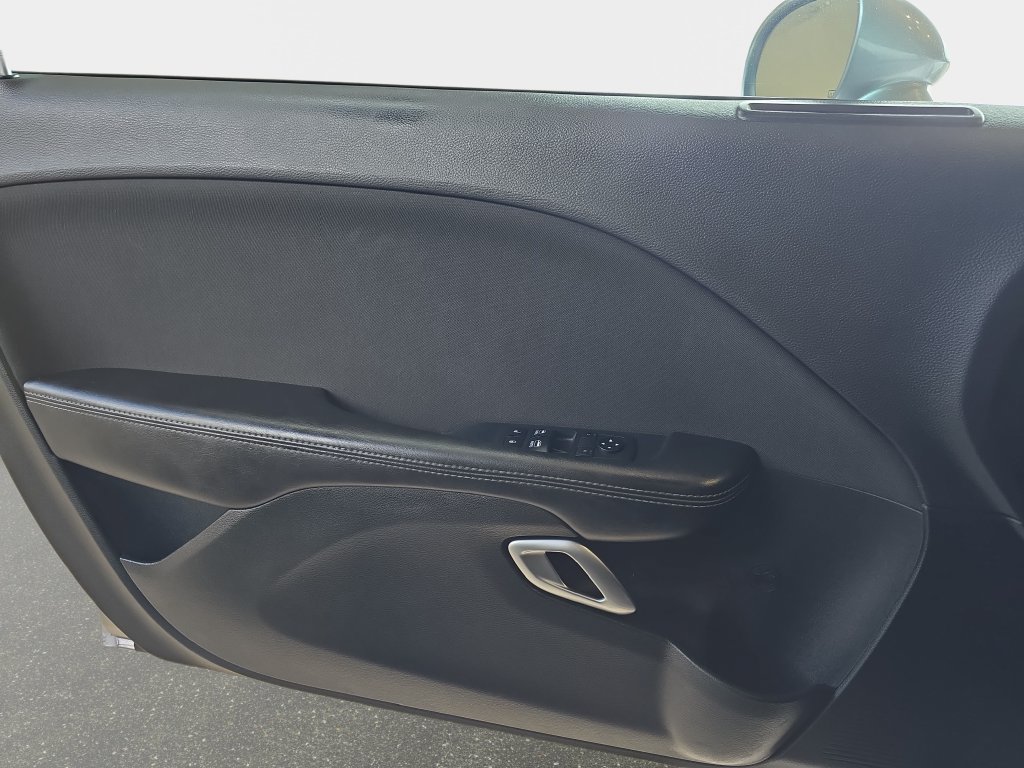 Used 2018 Dodge Challenger SXT RWD image 28