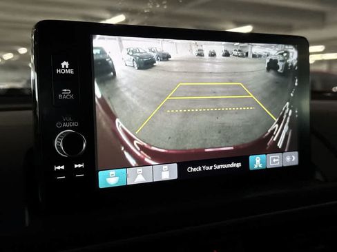 Used 2025 Honda Pilot EX-L image 18