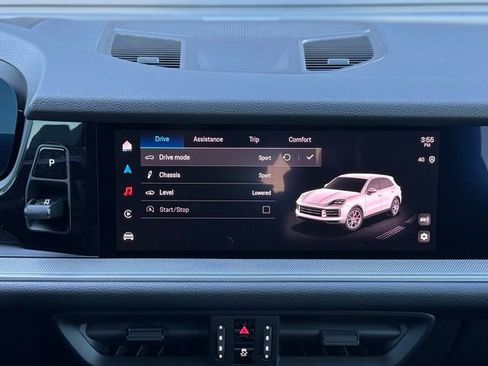 Certified 2025 Porsche Cayenne image 25