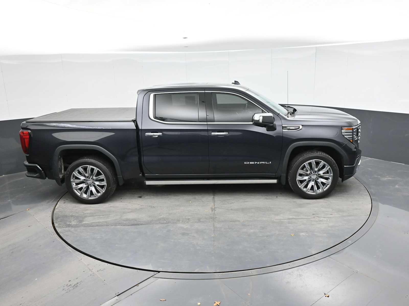 Used 2023 GMC Sierra 1500 Denali w/ Denali Reserve Package AWD/4WD image 20