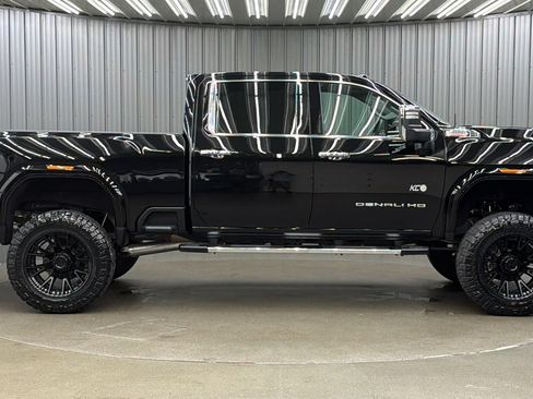 Used 2026 GMC Sierra 3500 Denali w/ Denali Reserve Package AWD/4WD image 6