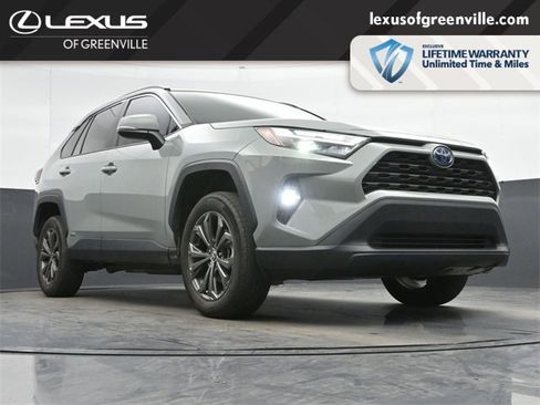 Used 2023 Toyota RAV4 XLE Premium image 38