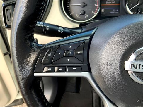 Used 2019 Nissan Rogue Sport SL w/ Premium Package image 21