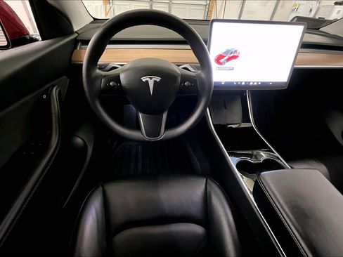 Used 2020 Tesla Model Y Long Range image 5