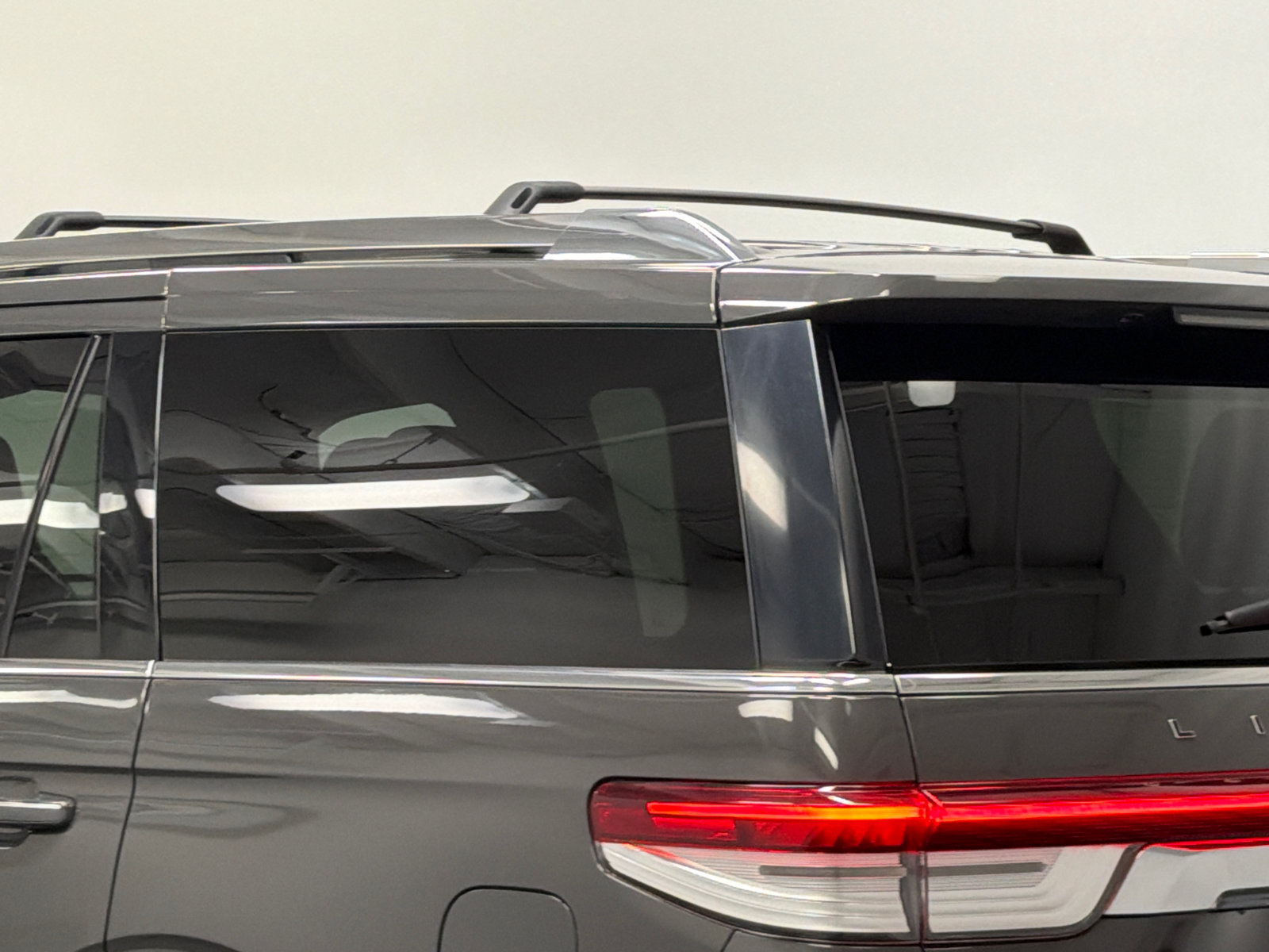 Used 2023 Lincoln Navigator Black Label AWD/4WD image 8