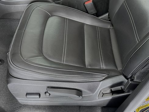 Used 2022 GMC Canyon Denali w/ Denali Black Edition Package image 19