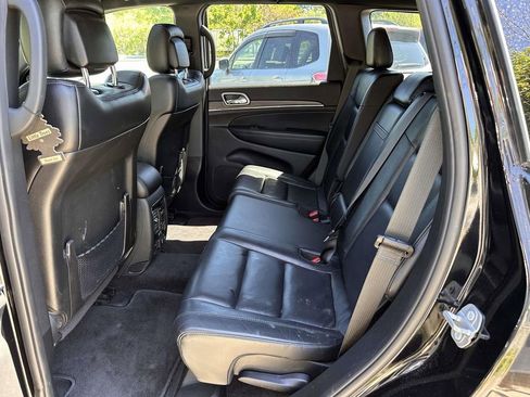 Used 2018 Jeep Grand Cherokee Limited AWD/4WD image 14