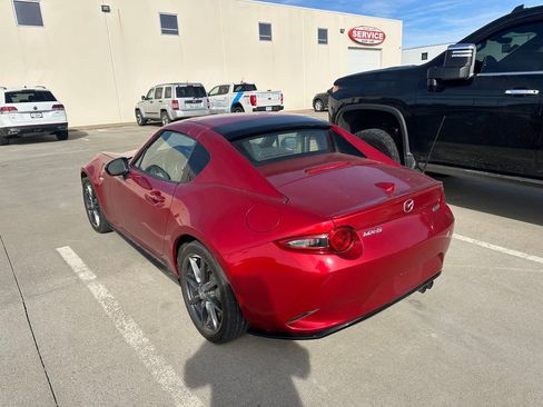 Used 2017 MAZDA MX-5 Miata RF Grand Touring w/ Appearance Package image 2
