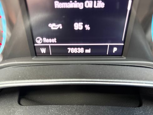 Used 2017 Chevrolet Cruze LT w/ Convenience Package FWD image 29