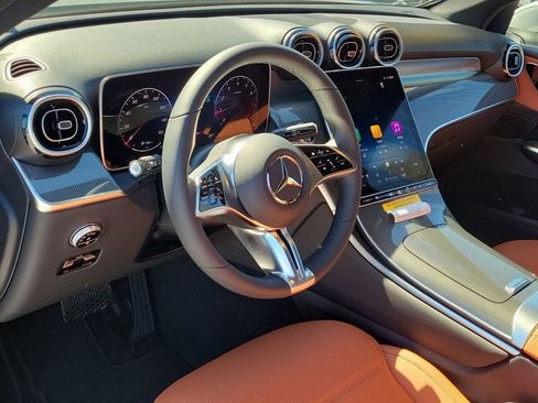 New 2026 Mercedes-Benz GLC 300 image 17