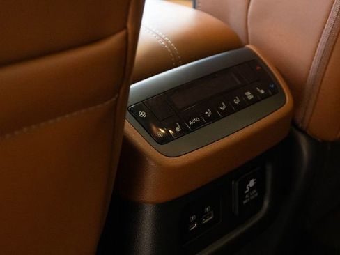 Used 2023 Nissan Pathfinder Platinum w/ Cargo Package image 24