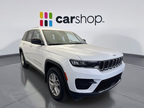 Used 2023 Jeep Grand Cherokee Laredo w/ Luxury Tech Group I AWD/4WD image 7