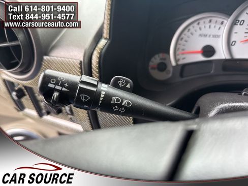 Used 2004 HUMMER H2 w/ Preferred Equipment Group AWD/4WD image 16