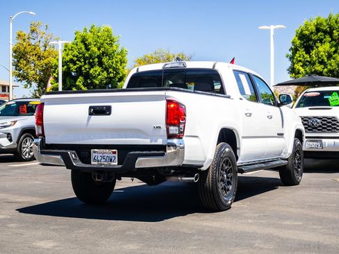 Used 2019 Toyota Tacoma SR5 w/ Exterior Package RWD image 10