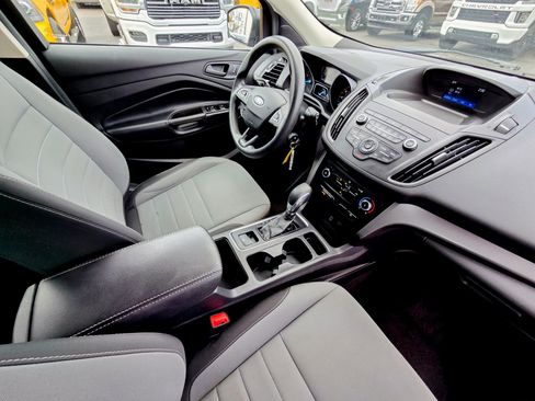 Used 2019 Ford Escape S image 12