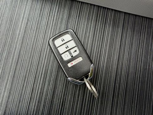 Used 2017 Honda Pilot EX-L image 32