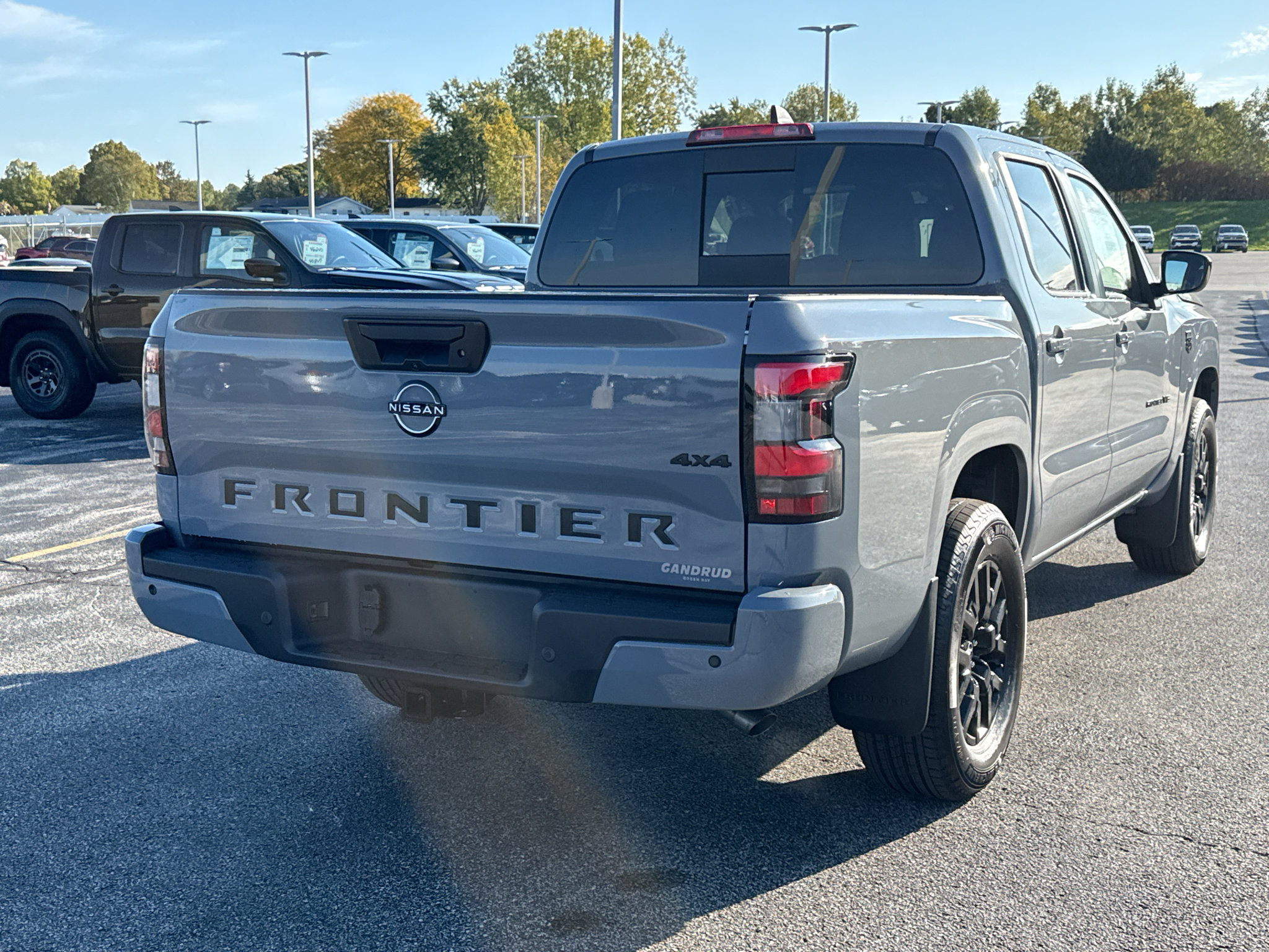 New 2027 Nissan Frontier SV w/ SV Convenience Package AWD/4WD image 17