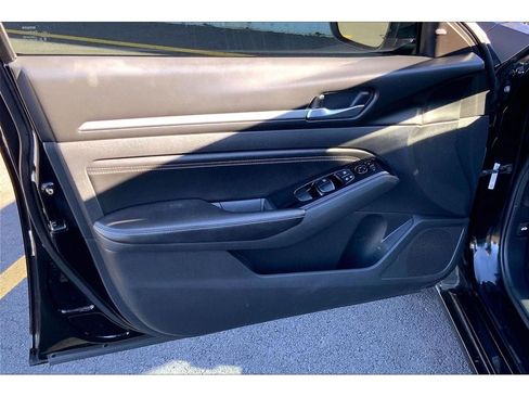 Used 2021 Nissan Altima 2.5 SV FWD image 23
