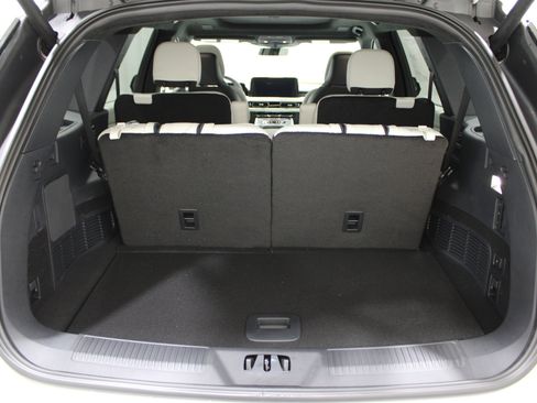 New 2026 Lincoln Aviator Black Label w/ Jet Appearance Package image 26