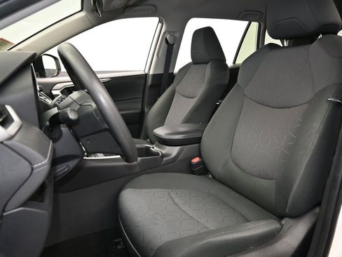 Used 2023 Toyota RAV4 XLE image 10