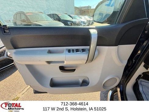 Used 2007 Chevrolet Silverado 1500 LT w/ 1LT Convenience Package AWD/4WD image 14