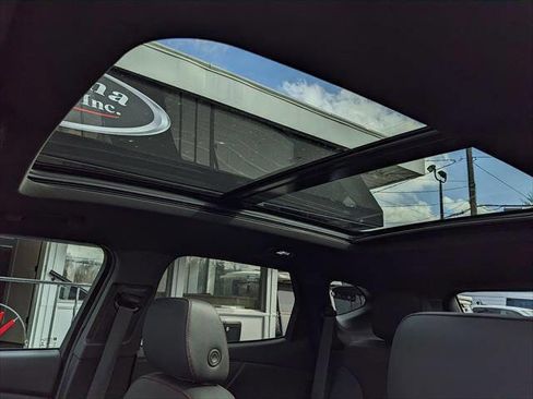 Used 2023 Chevrolet Blazer RS w/ Enhanced Convenience Package image 11