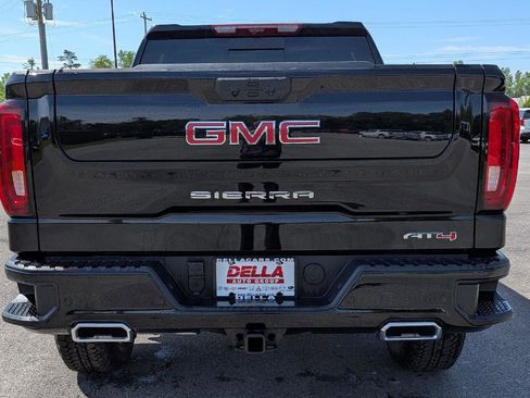 New 2026 GMC Sierra 1500 AT4 w/ AT4 Premium Package AWD/4WD image 10
