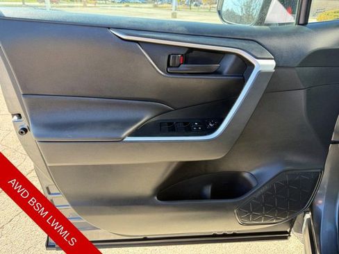 Used 2019 Toyota RAV4 LE w/ All Weather Liner Package image 19