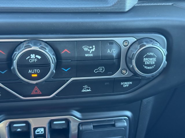 Certified 2023 Jeep Gladiator Overland AWD/4WD image 37
