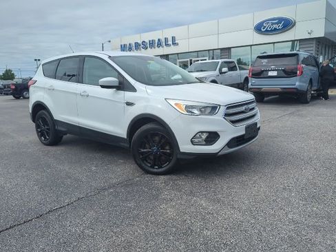 Used 2019 Ford Escape SE AWD/4WD image 4