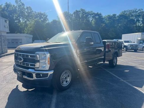 New 2026 Ford F350 XL w/ XL Chrome Package AWD/4WD image 7
